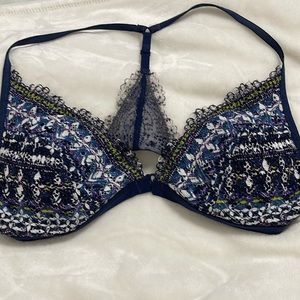 XL Victoria secret bralette